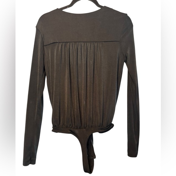 NWT Free People Turnt in Black Revolve SOLD OUT V Neck Long Sleeve Size Medium - Picture 3 of 5